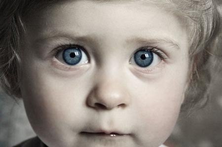 Бледность кожи и синяки под глазами у ребенка